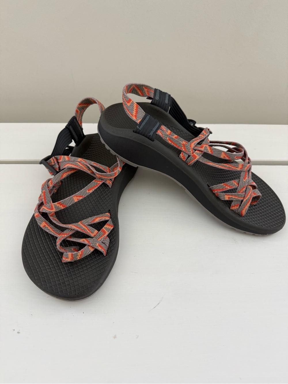 Chaco Z/Cloud X2 Women’s 8 Orange Gray Sport Hiking Sandals